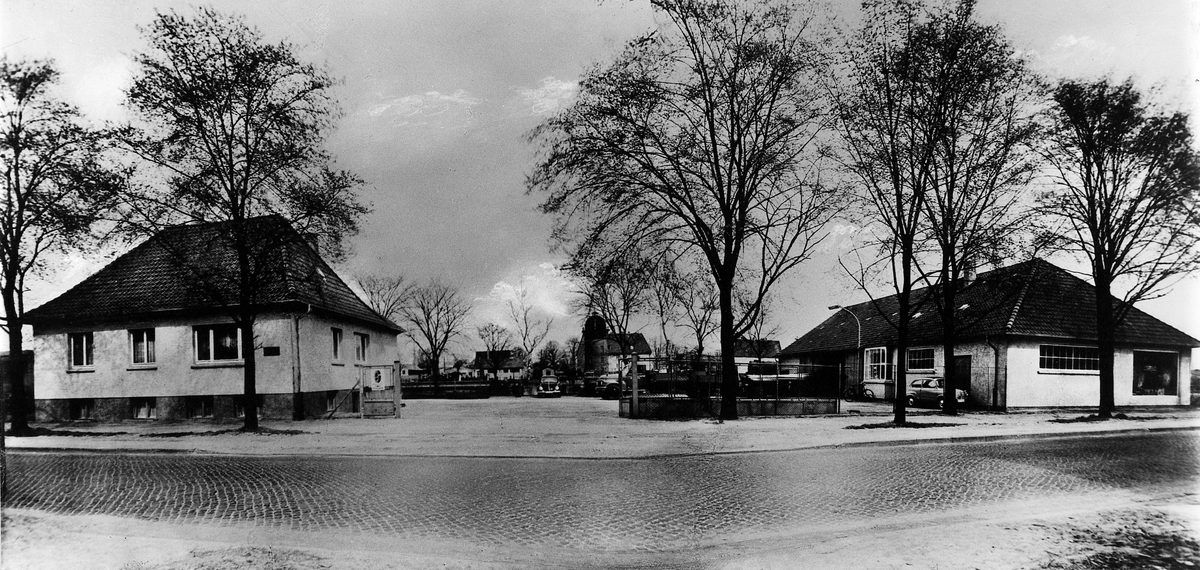 Betriebsgebäude der Kuhlmann Gruppe im Winter, 1952